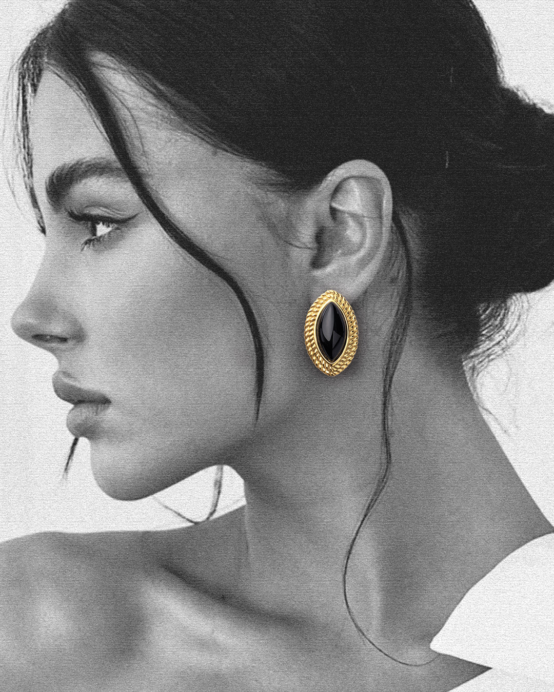 Black Pendant Earring